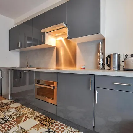 1 Bedroom Amazing In Cannes