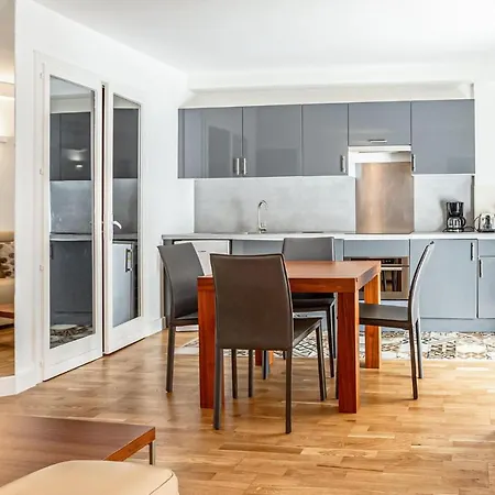 1 Bedroom Amazing In Appartement *