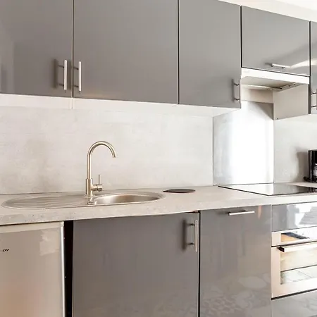1 Bedroom Amazing In Appartement *