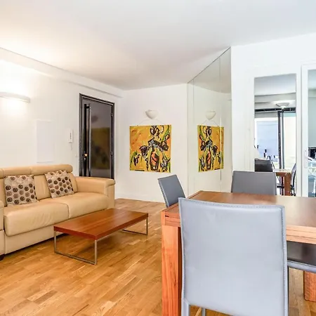 1 Bedroom Amazing In Appartement